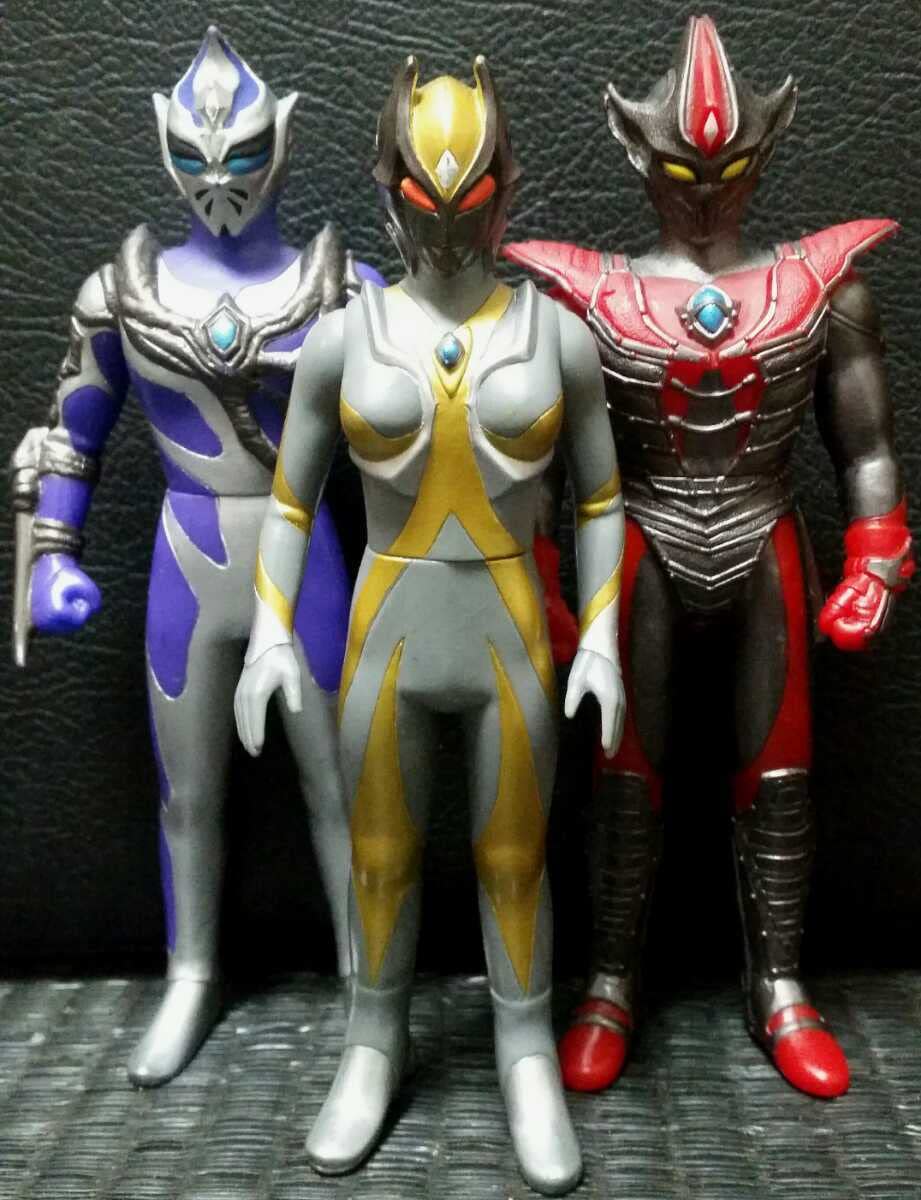 Amazon.co.jp: ☆ マンティガ 劇場版 闇の巨人カミーラ ダーラム